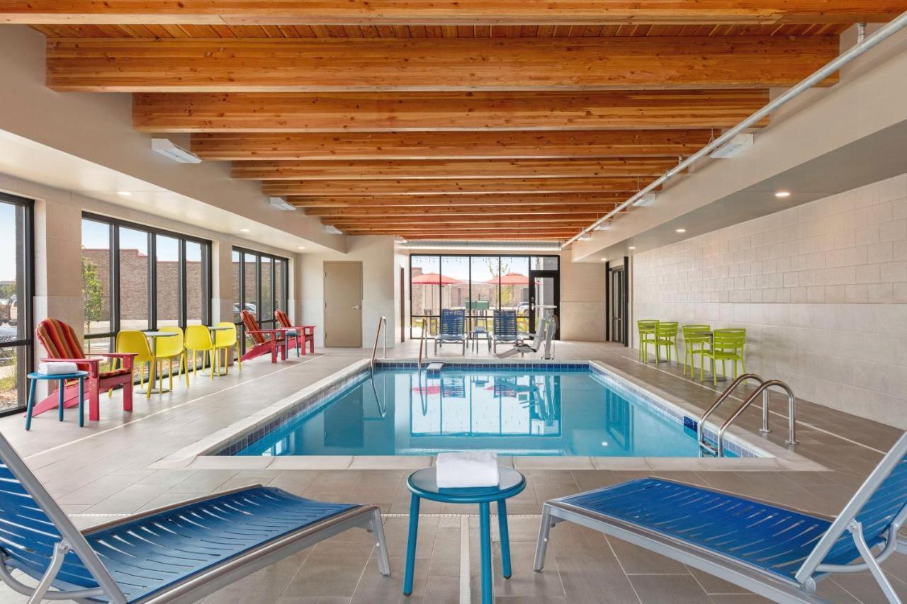 Home2 Suites By Hilton Milwaukee West West Allis Eksteriør bilde